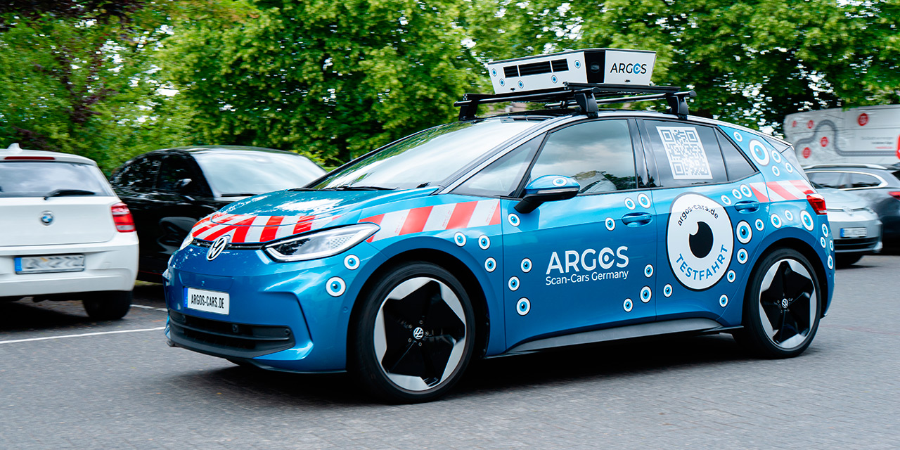 Die automatisierte Kennzeichenerfassung wird durch das System direkt im Scan-Car überprüft